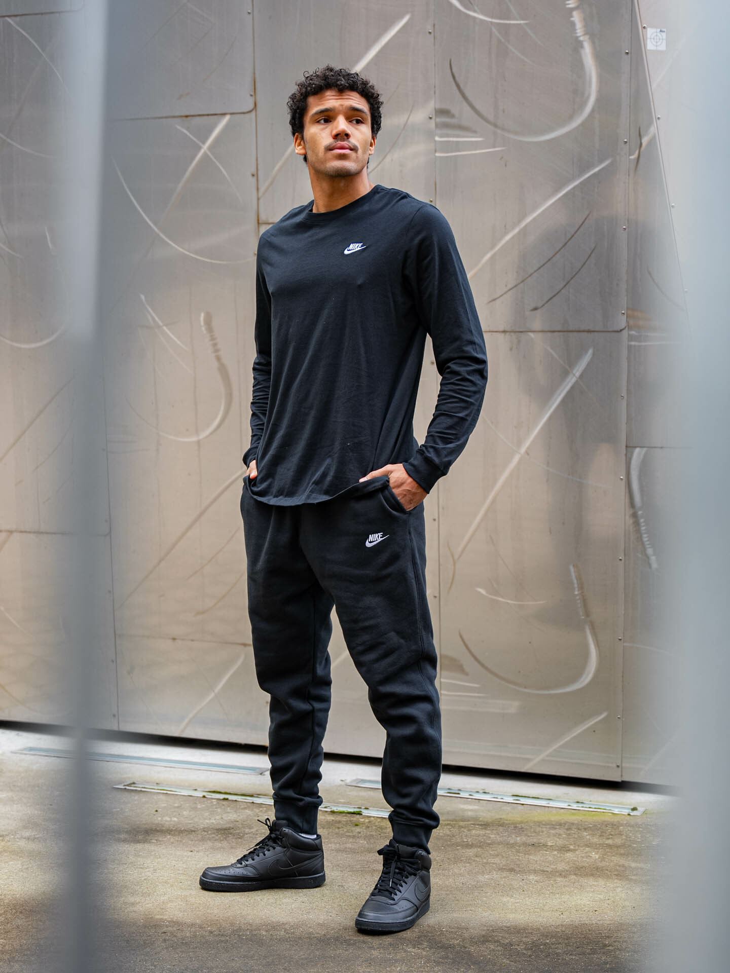 Sportswear Club Long Sleeve Tee