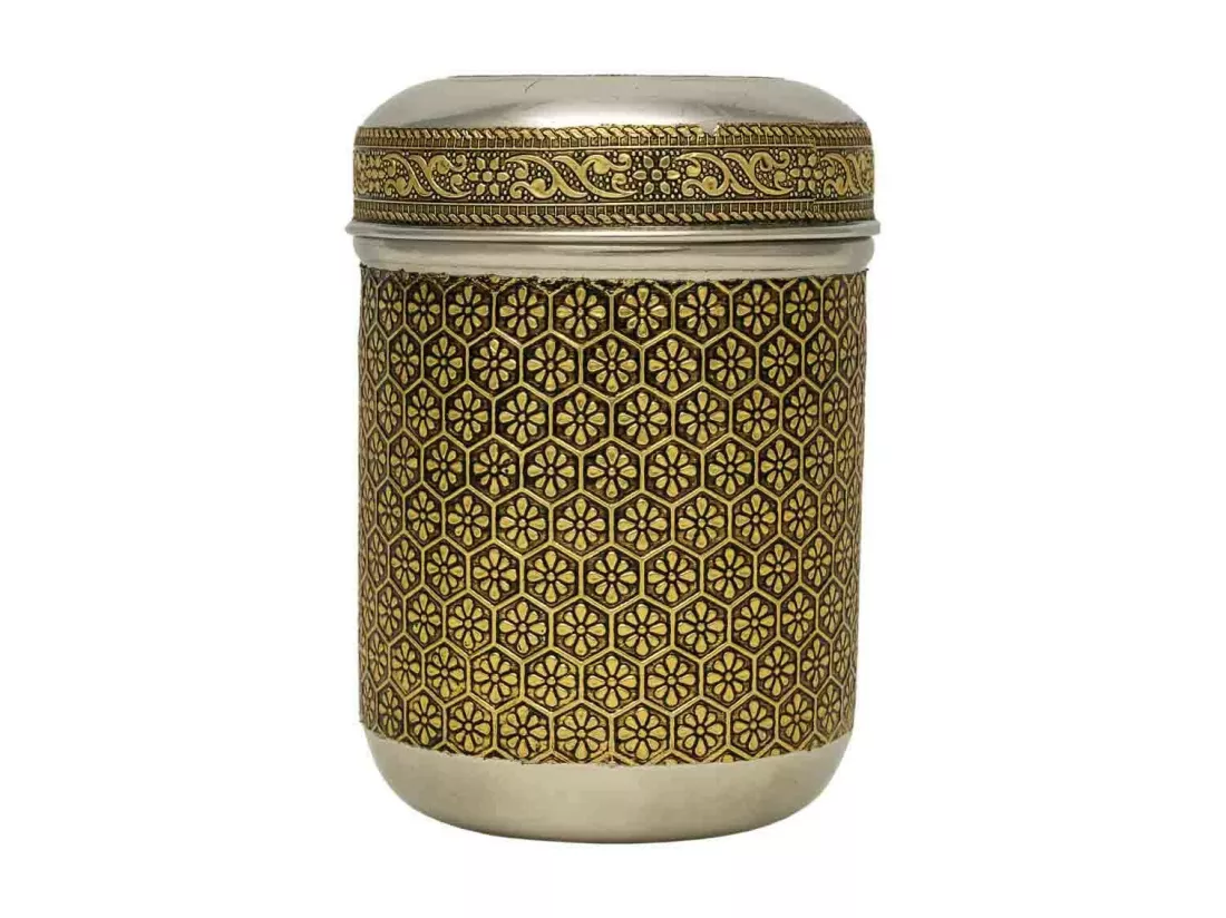 Pot en métal repoussé doré 9x9x12