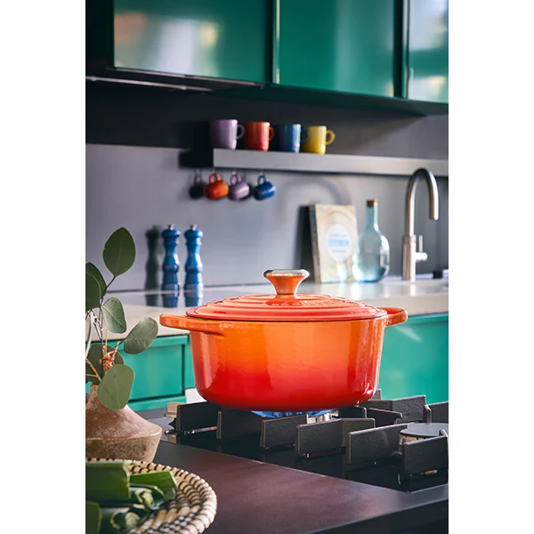 Cocotte fonte rond 26 cm volcanique Le Creuset