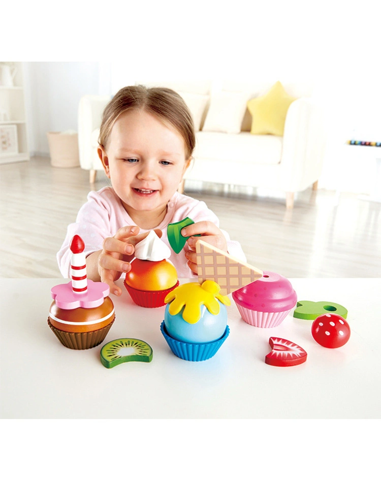 Spiel-Lebensmittel CUPCAKES 18-teilig