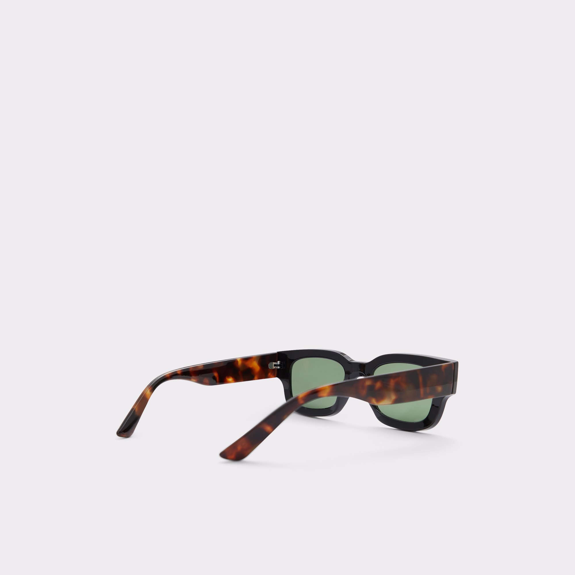 Bankview Black Men Signature sunglasses