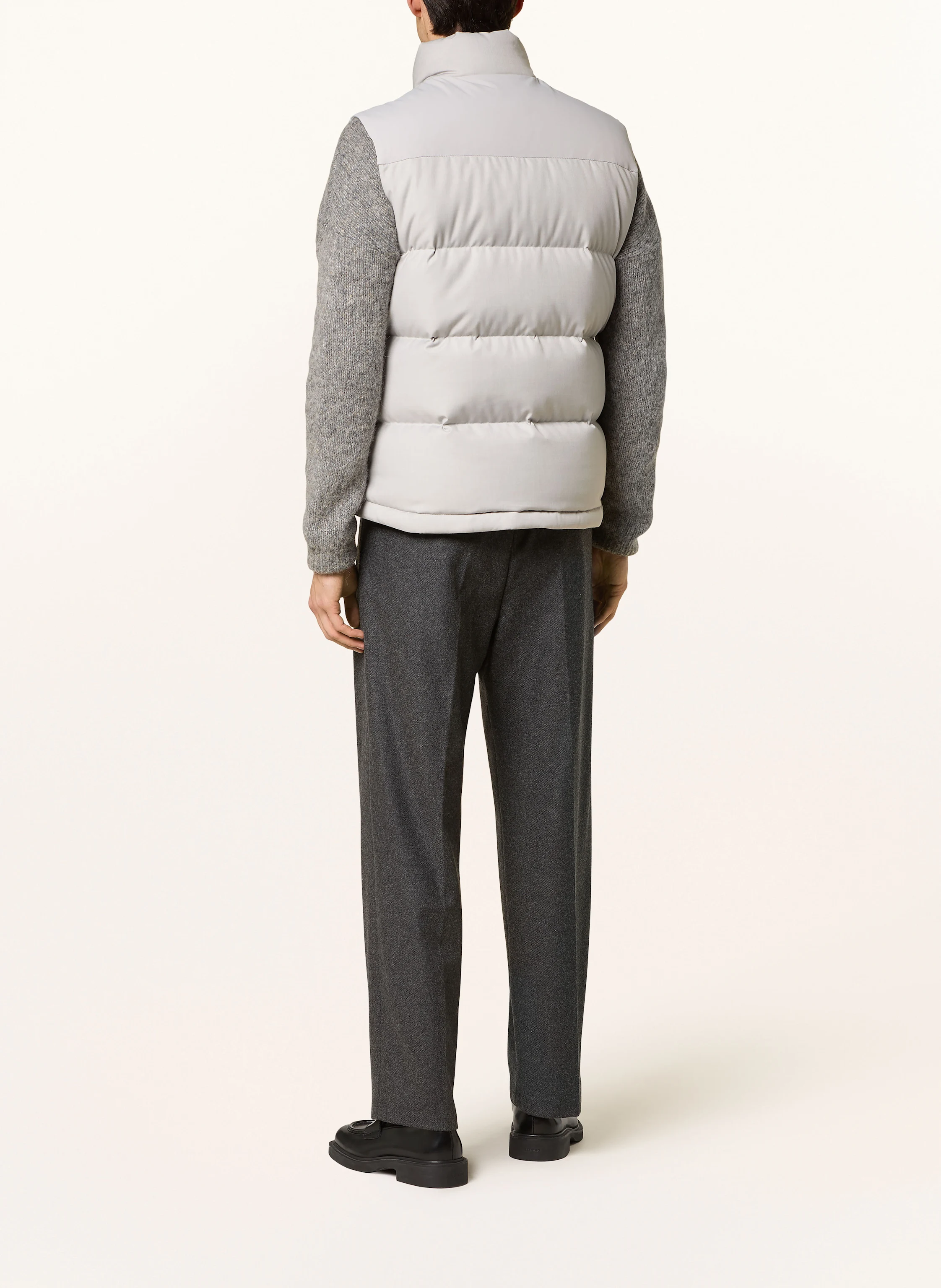 REISS Daunenweste