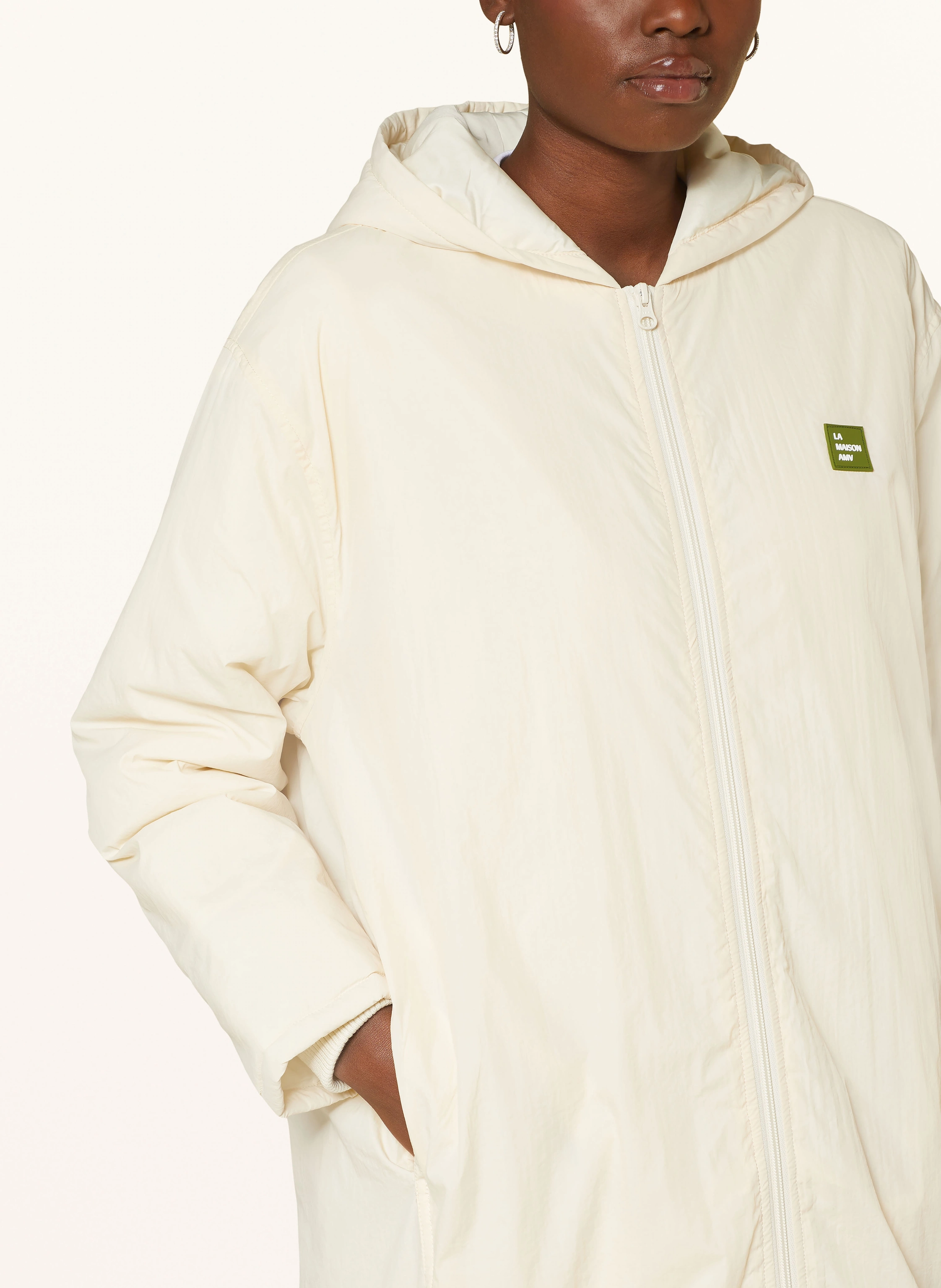 American Vintage Oversized-Mantel