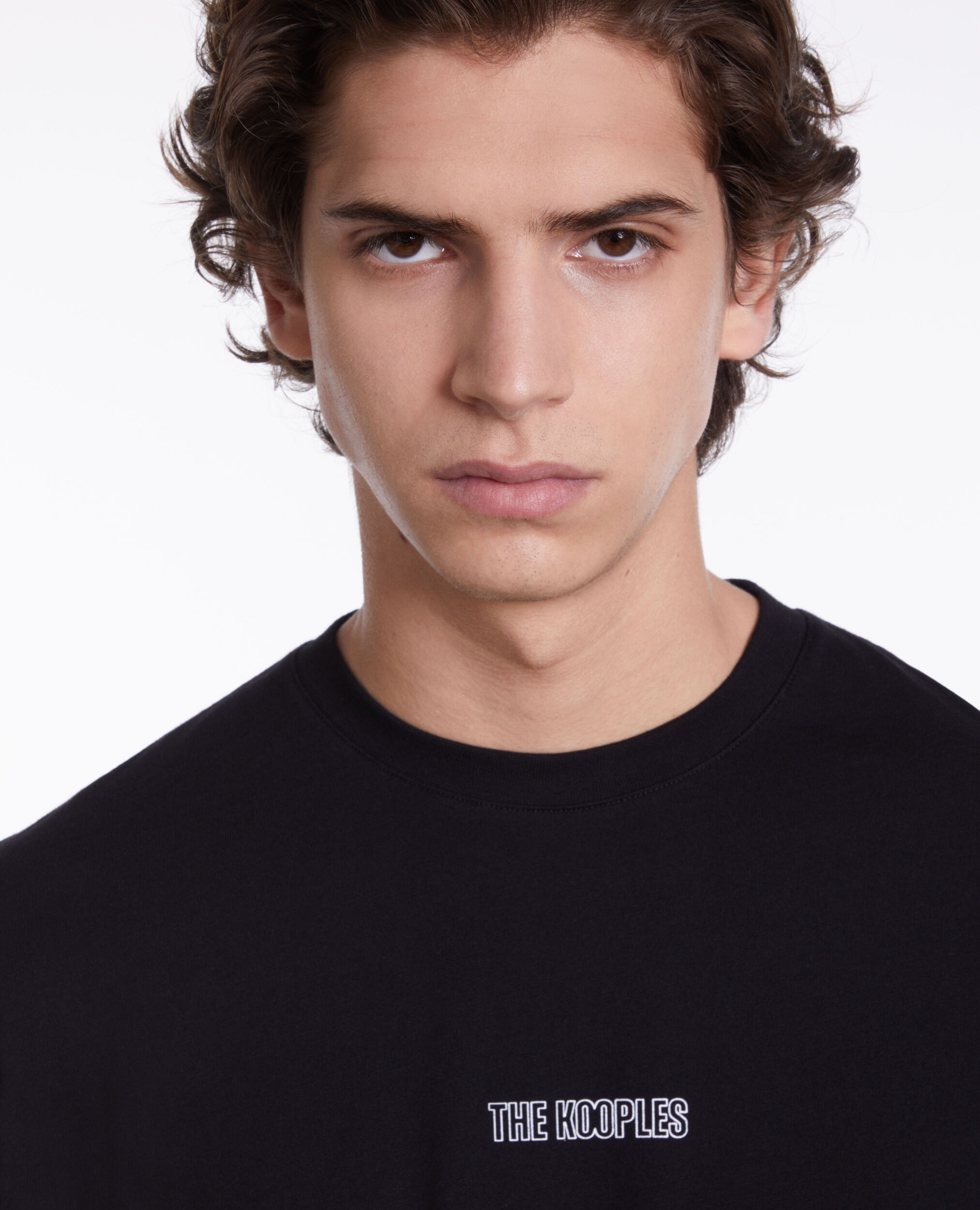 T-shirt noir avec logo