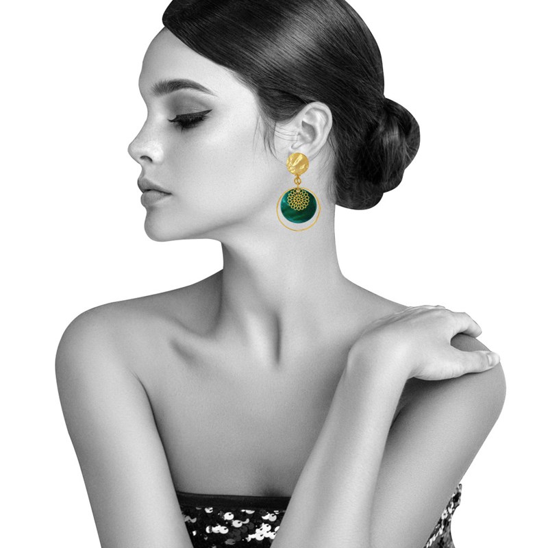 Boucles d'Oreilles Clip Métal Doré Cercle et Pastille de Nacre