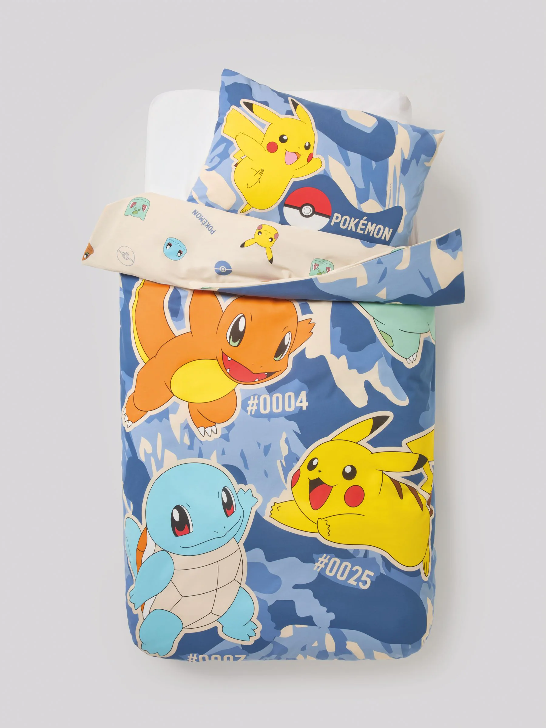 Pokemon Duvet Cover and Pillowcase Set