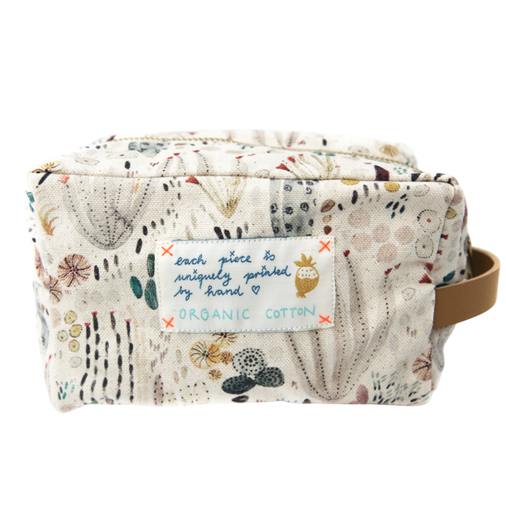 Pouch 