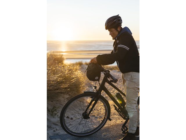 AGU Performance DWR 4L styrtaske sort