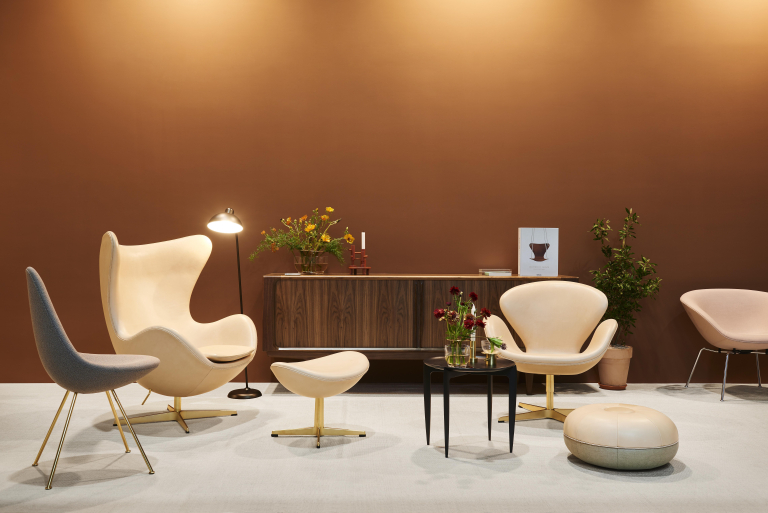 Fritz Hansen Tray salontafel 60 zwart eiken