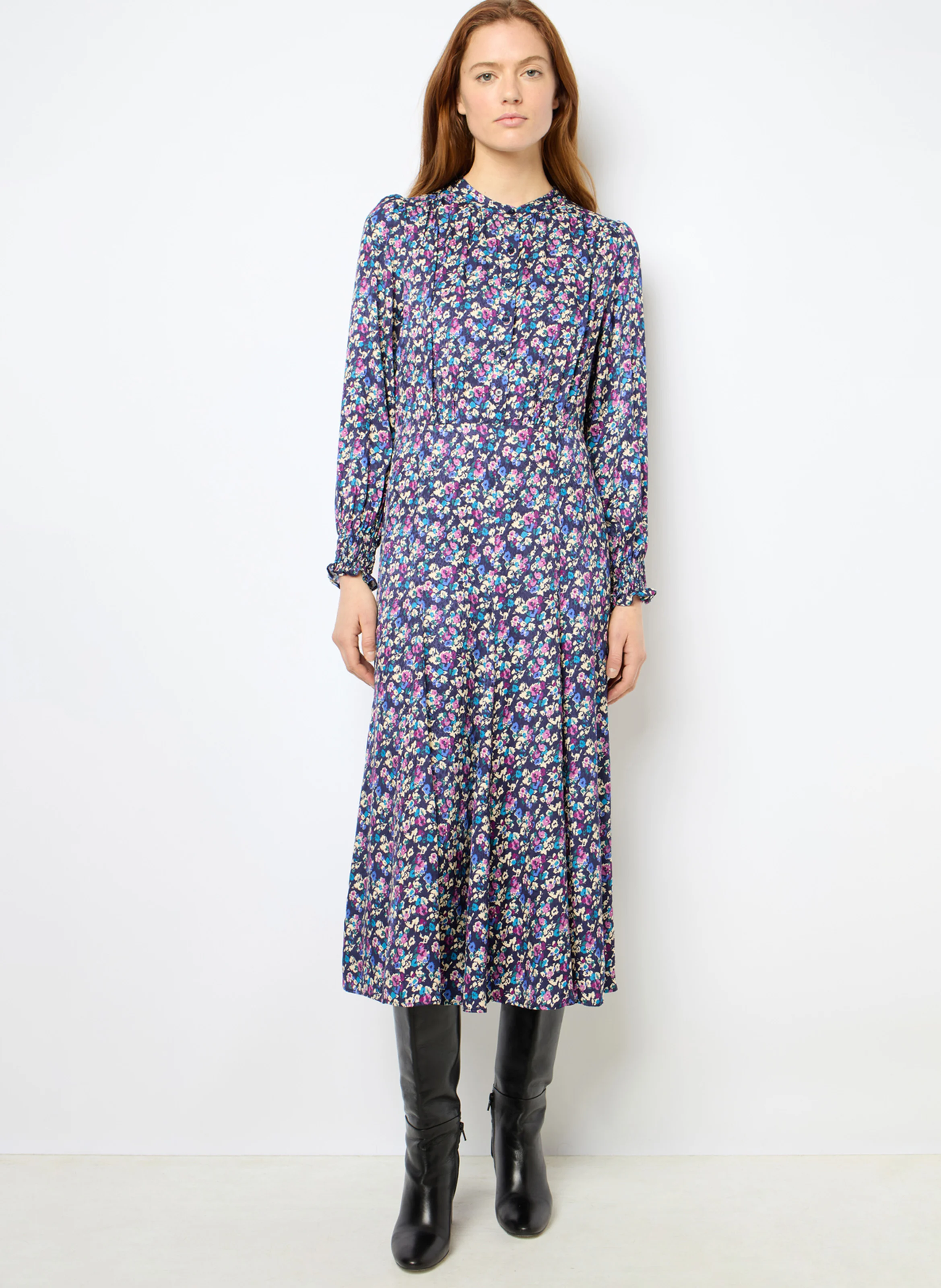 SAMIRA - Robe midi cintrée à col rond | Bleu