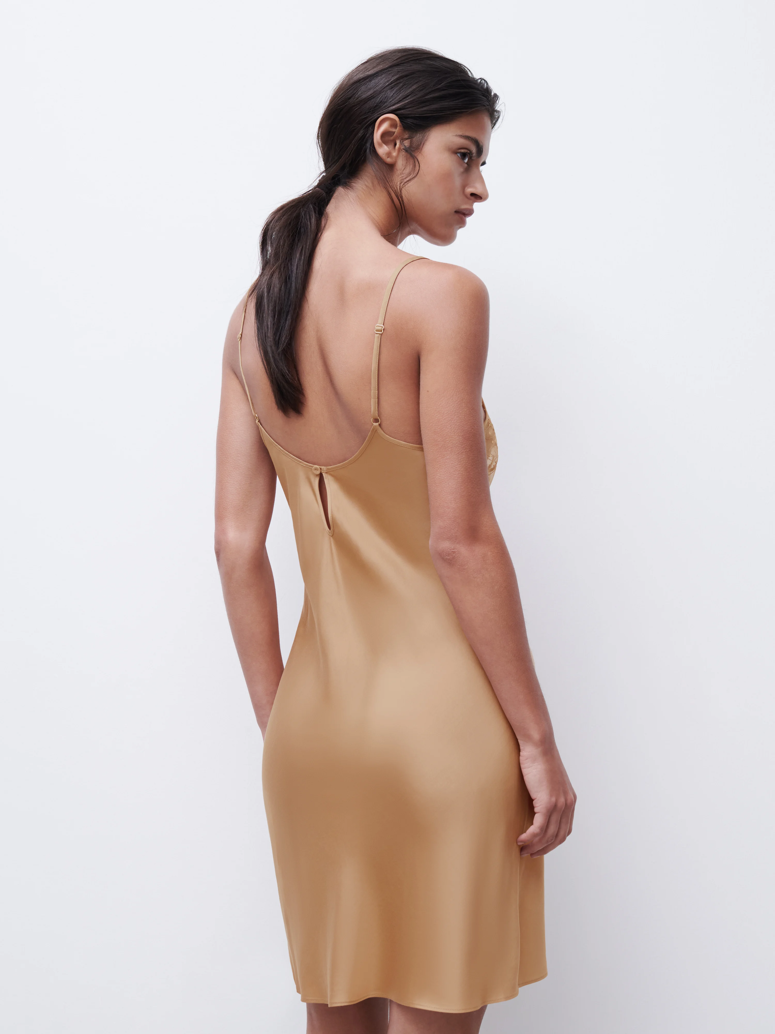 FLEURS - Nuisette broderie florale | Marron