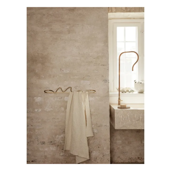 Ferm Living Porte-serviette Curvature | Laiton