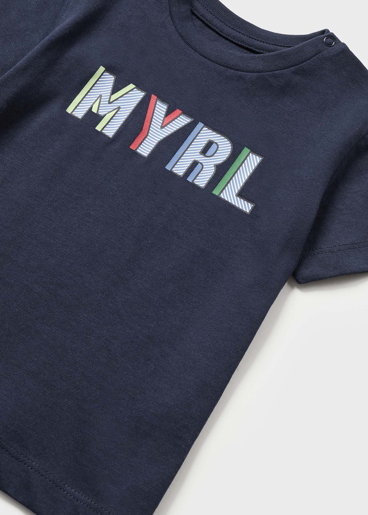 camiseta básica para bebê