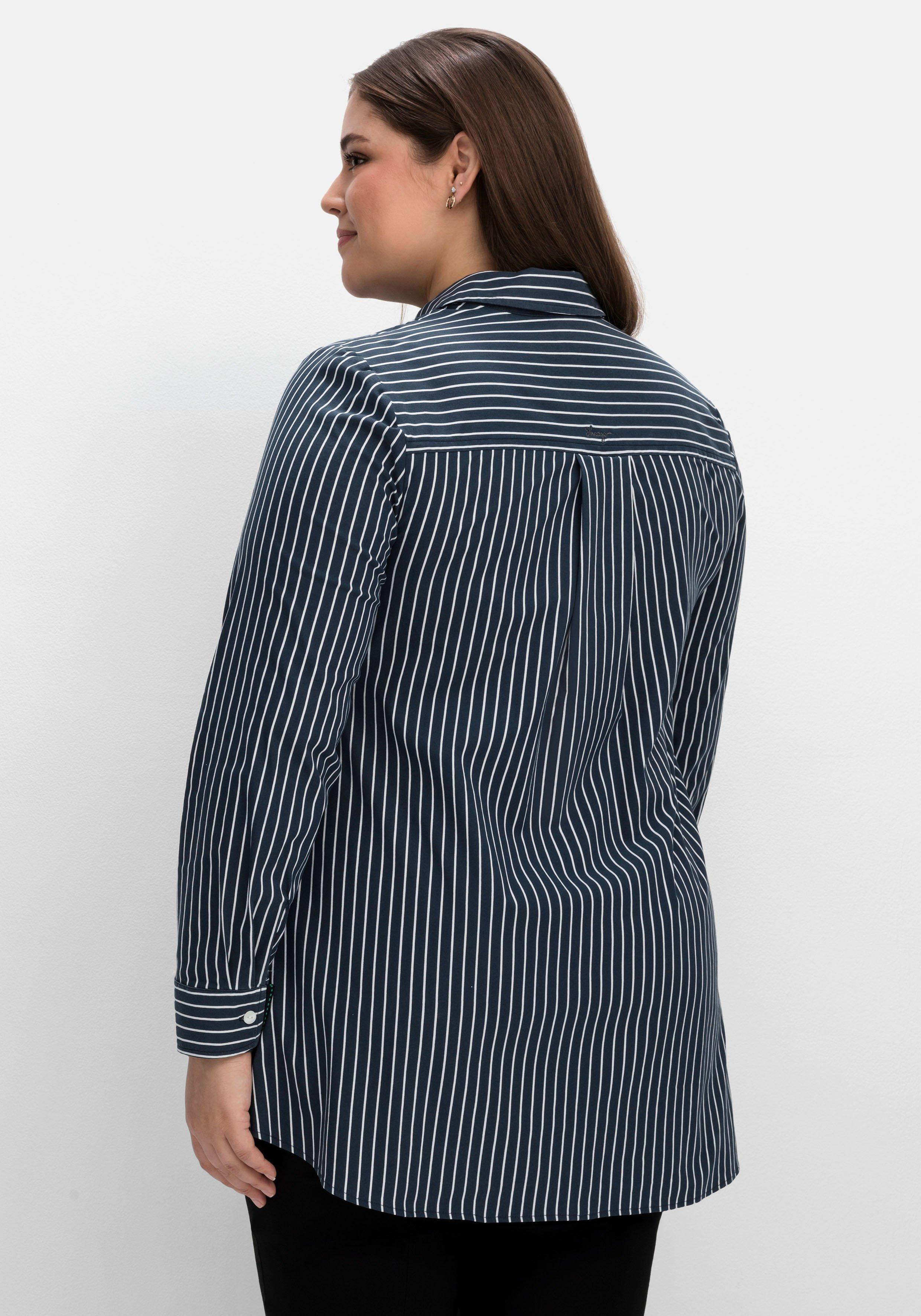 Gestreifte Longbluse in ausgestellter Form