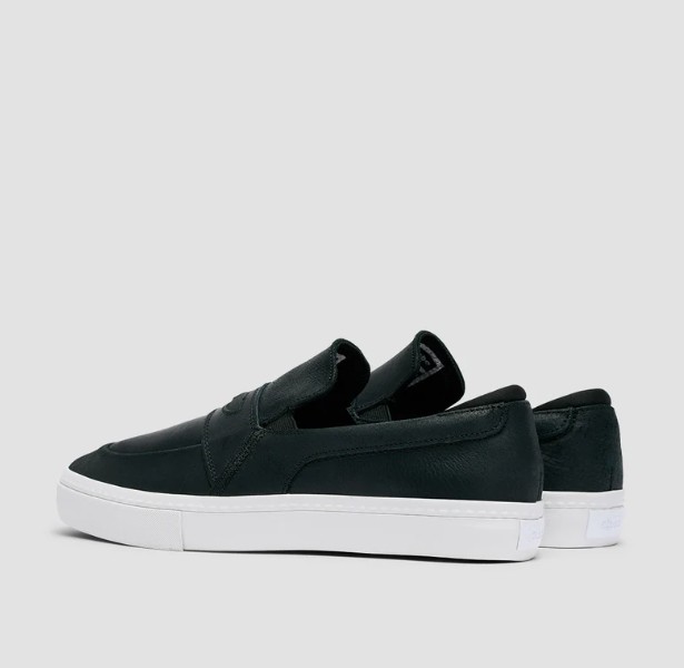Globe Liaizon Black Distress 8 US