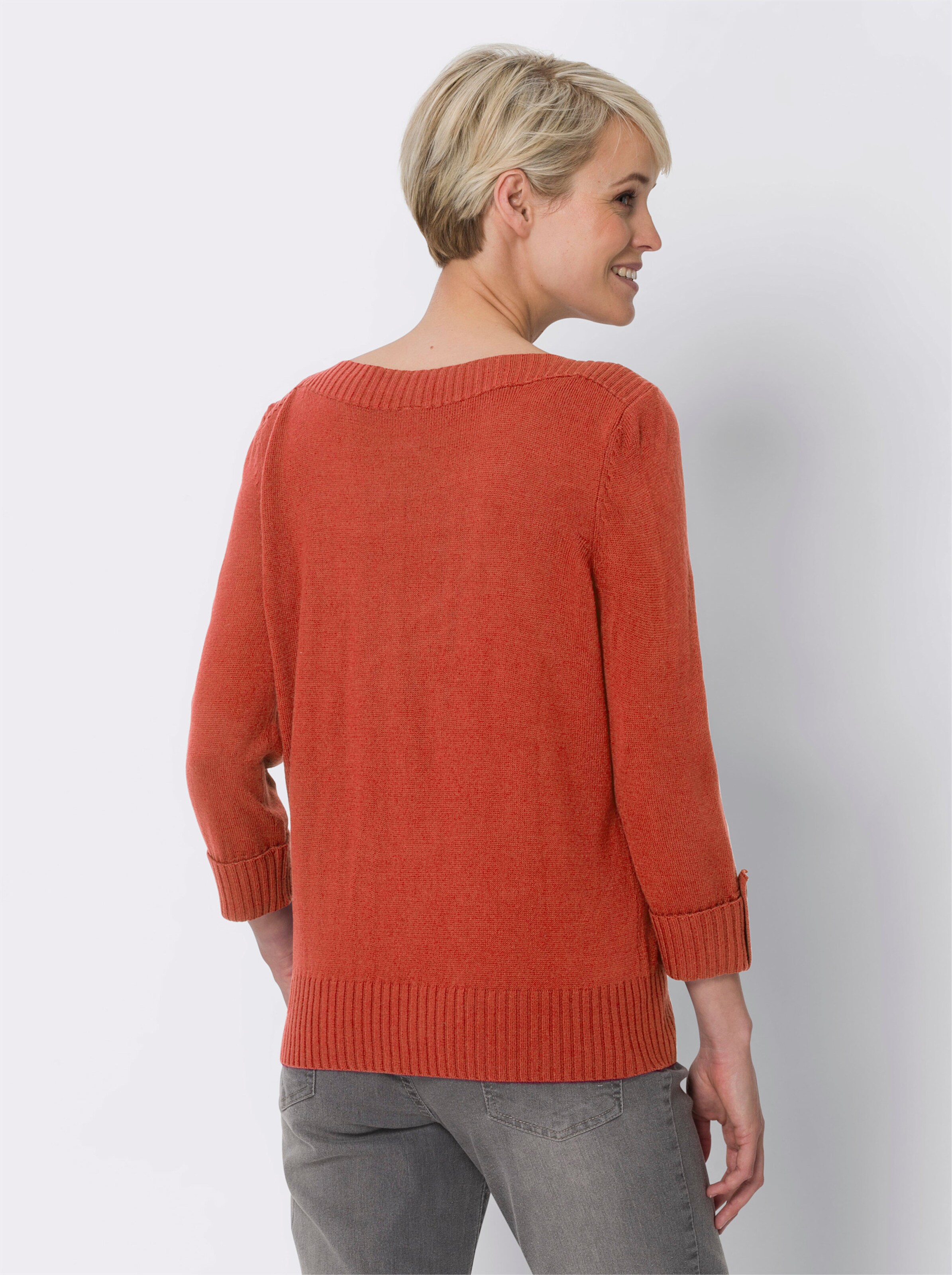34 Arm-Pullover mit U-Boot-Ausschnitt