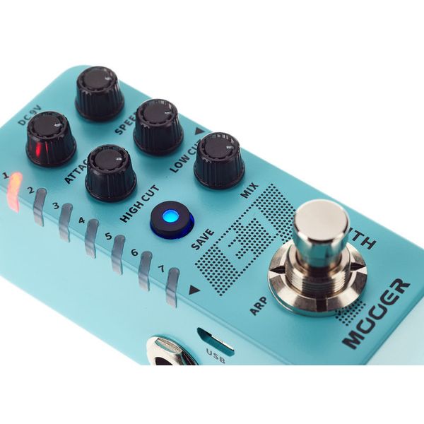 Mooer E7 Polyphonic Guitar Synth.