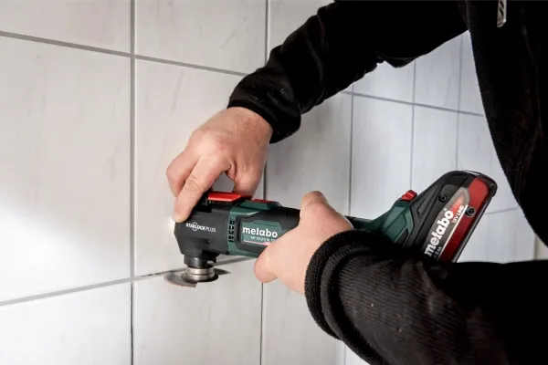 Metabo MT 18 LTX BL QSL - Oscillerende multiværktøj - ledningfri - 93 mm - intet batteri - 18 V - SOLO