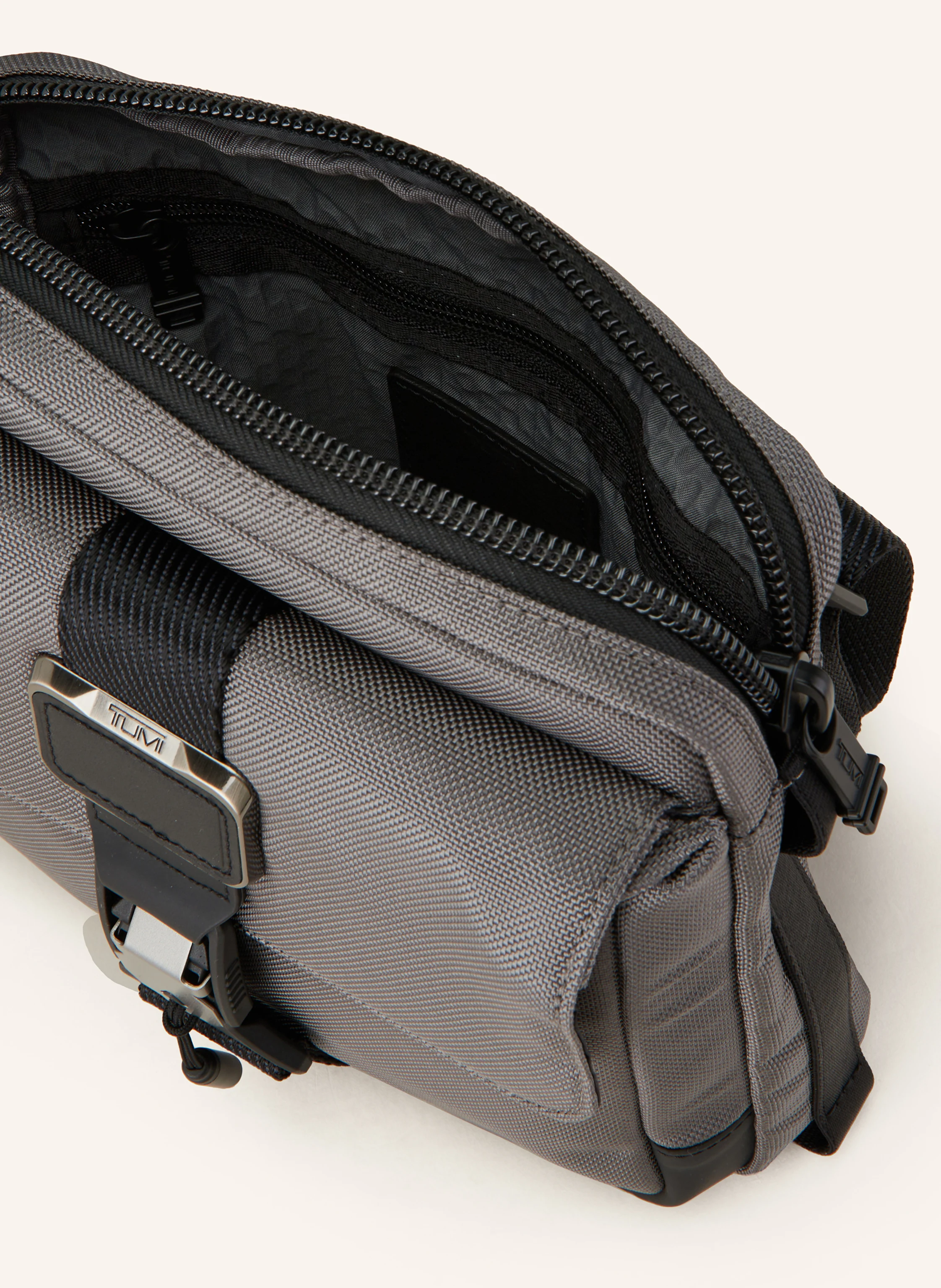 TUMI ALPHA BRAVO Umhängetasche JUNIOR