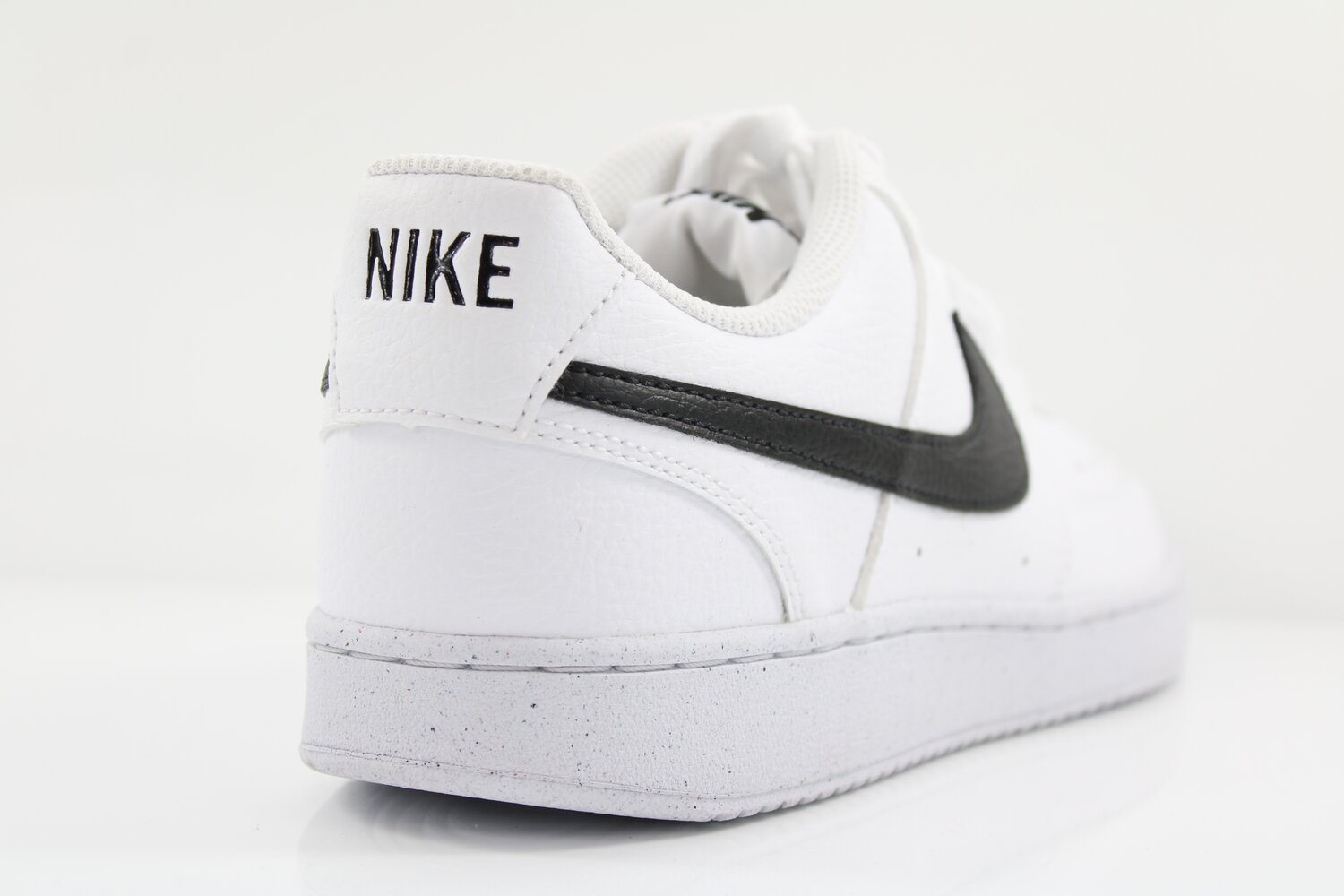Nike Sneaker