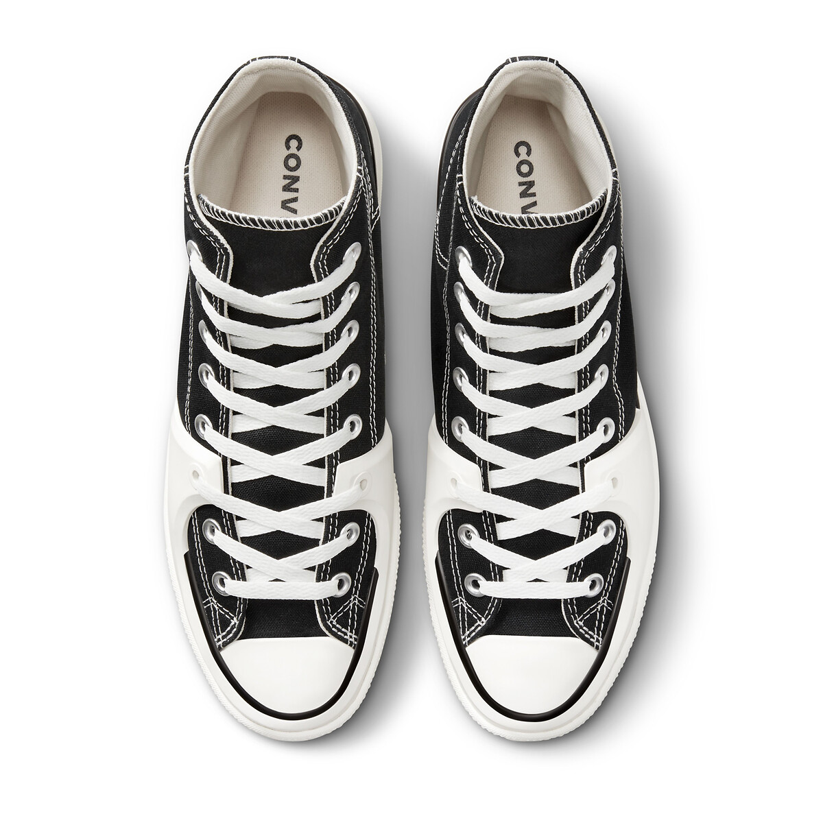 CONVERSE<br>Tênis com Texturas de Roupa de Trabalho Hi