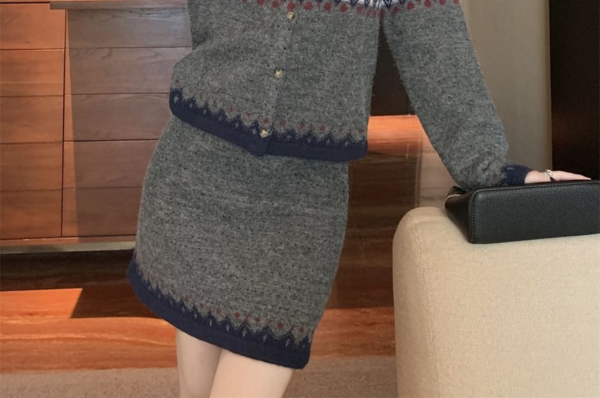 Closette - Gestreept vest met kraag / Mini-kokerrok met gemiddelde taille