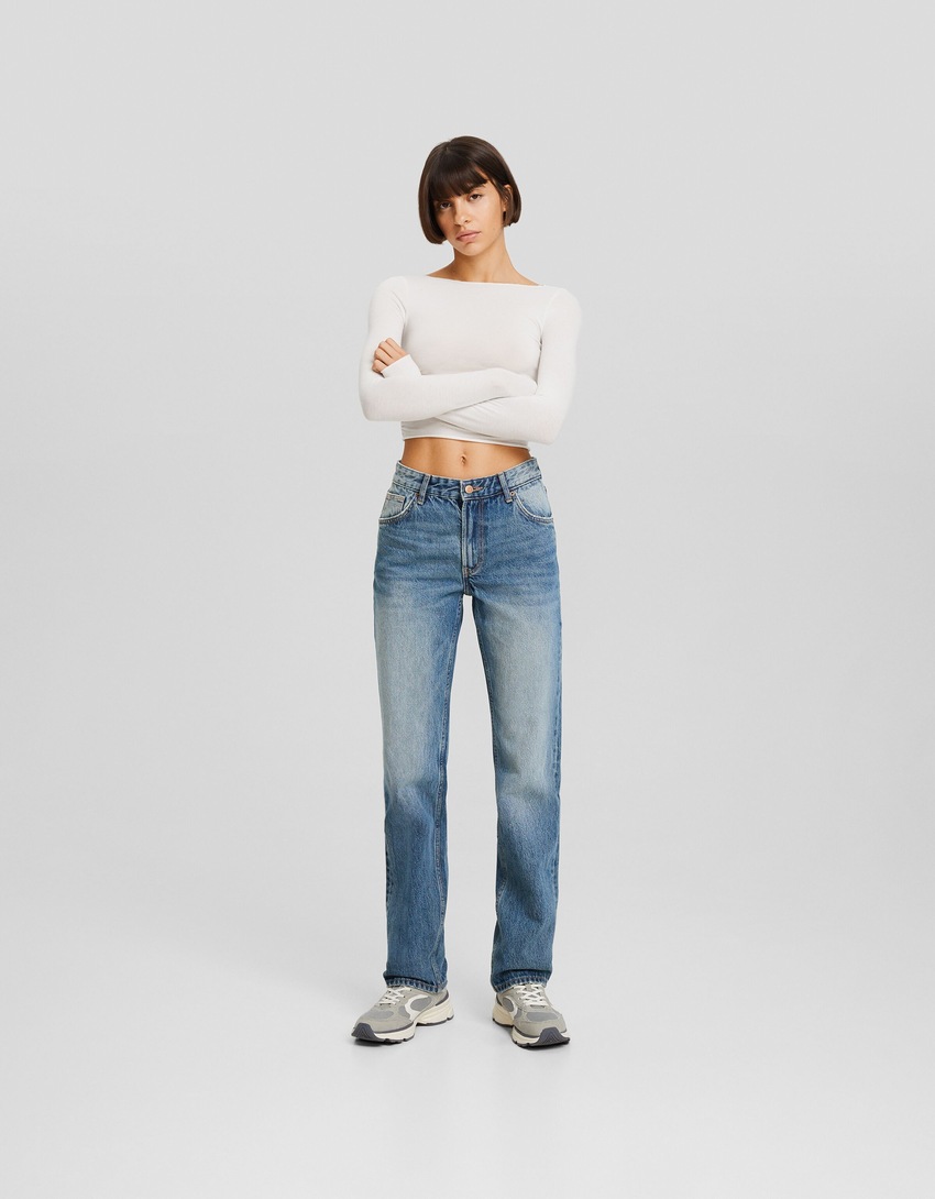 calça jeans de corte reto