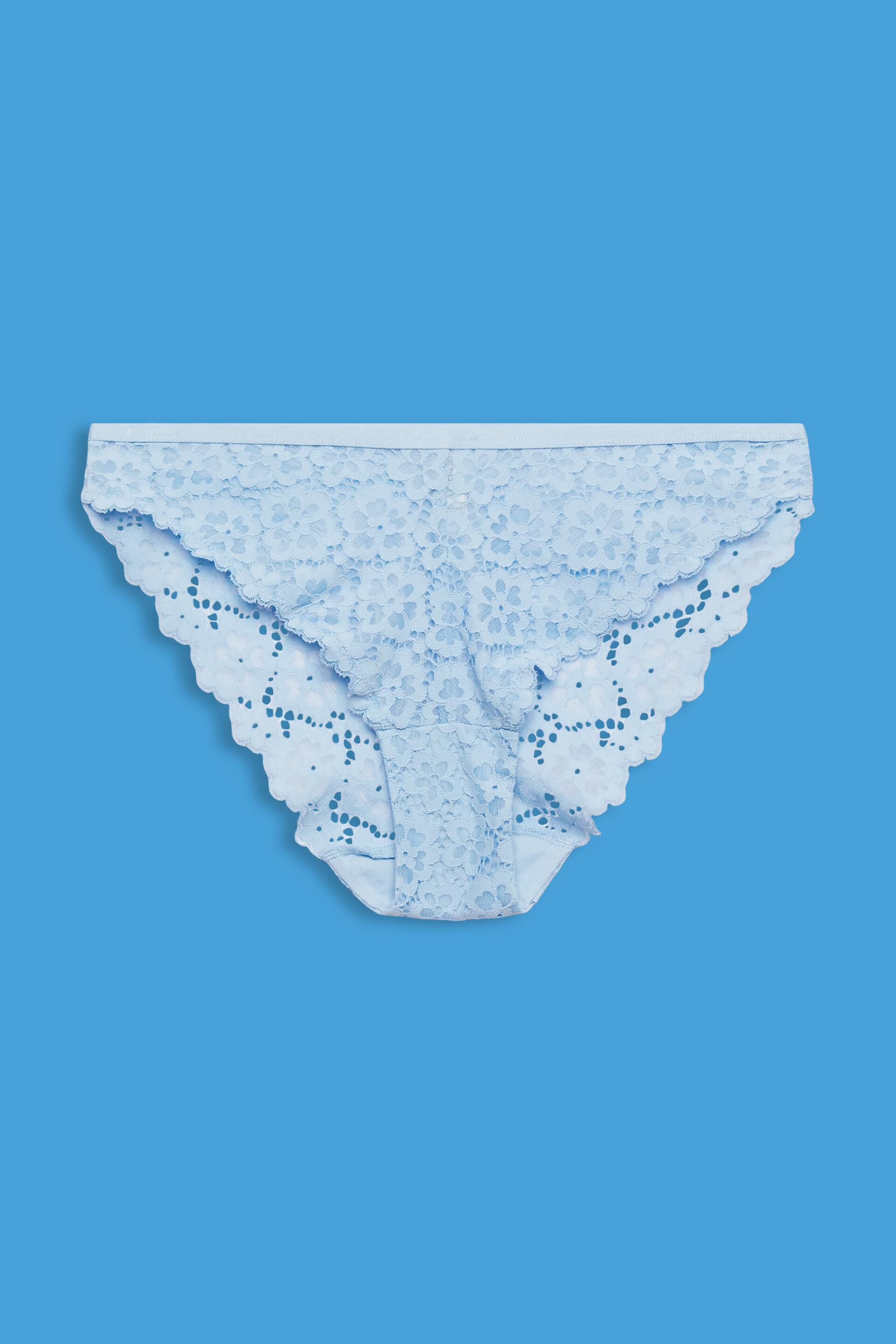 Slip en dentelle audacieux