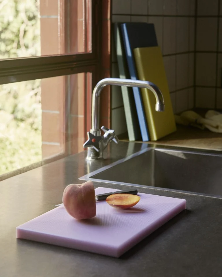 HAY - Slice Chopping Board Medium - Lavender