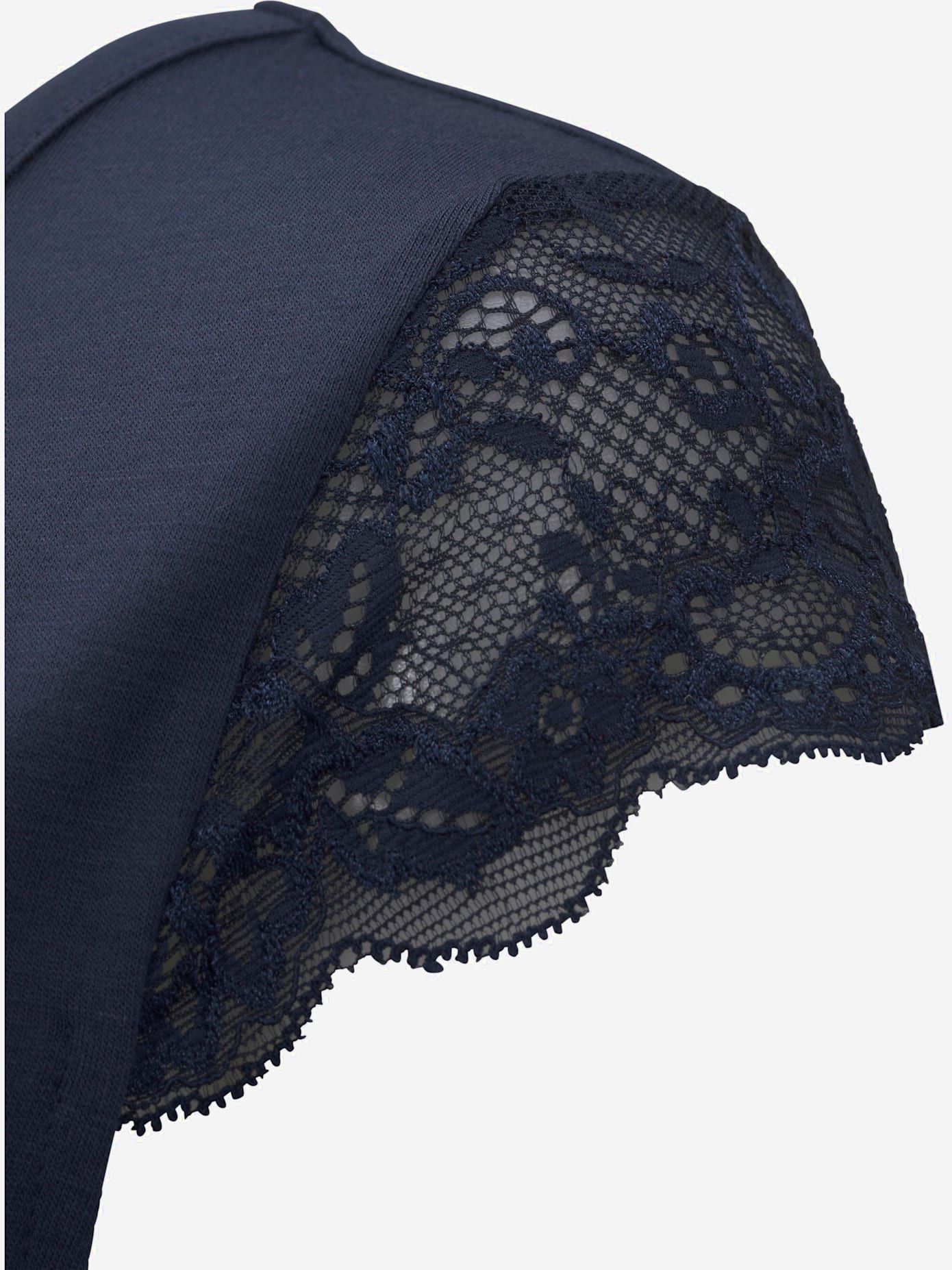 Chemise de nuit élégante avec encolure arrondie intégrée