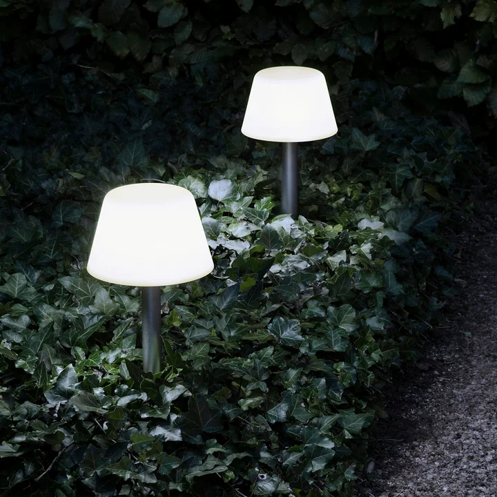 Eva Solo - SunLight Gartenleuchte mit Erdspiess (Kunststoffschirm)