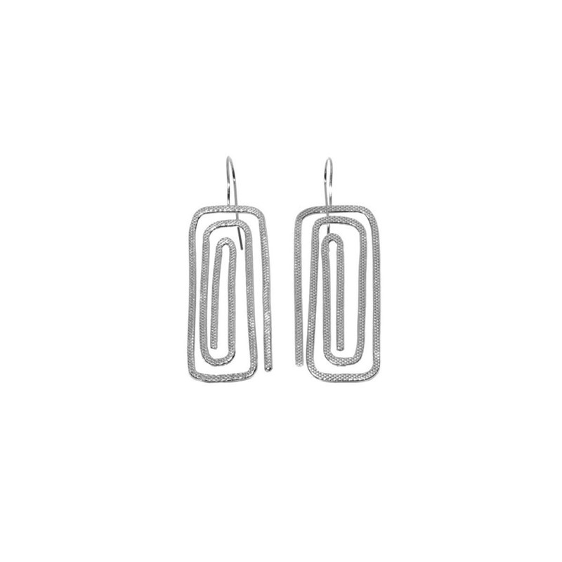 Boucles d'oreilles en plaqué argent avec crochet et martelé à la main en forme de parallélogramme - Bijou de créateur
