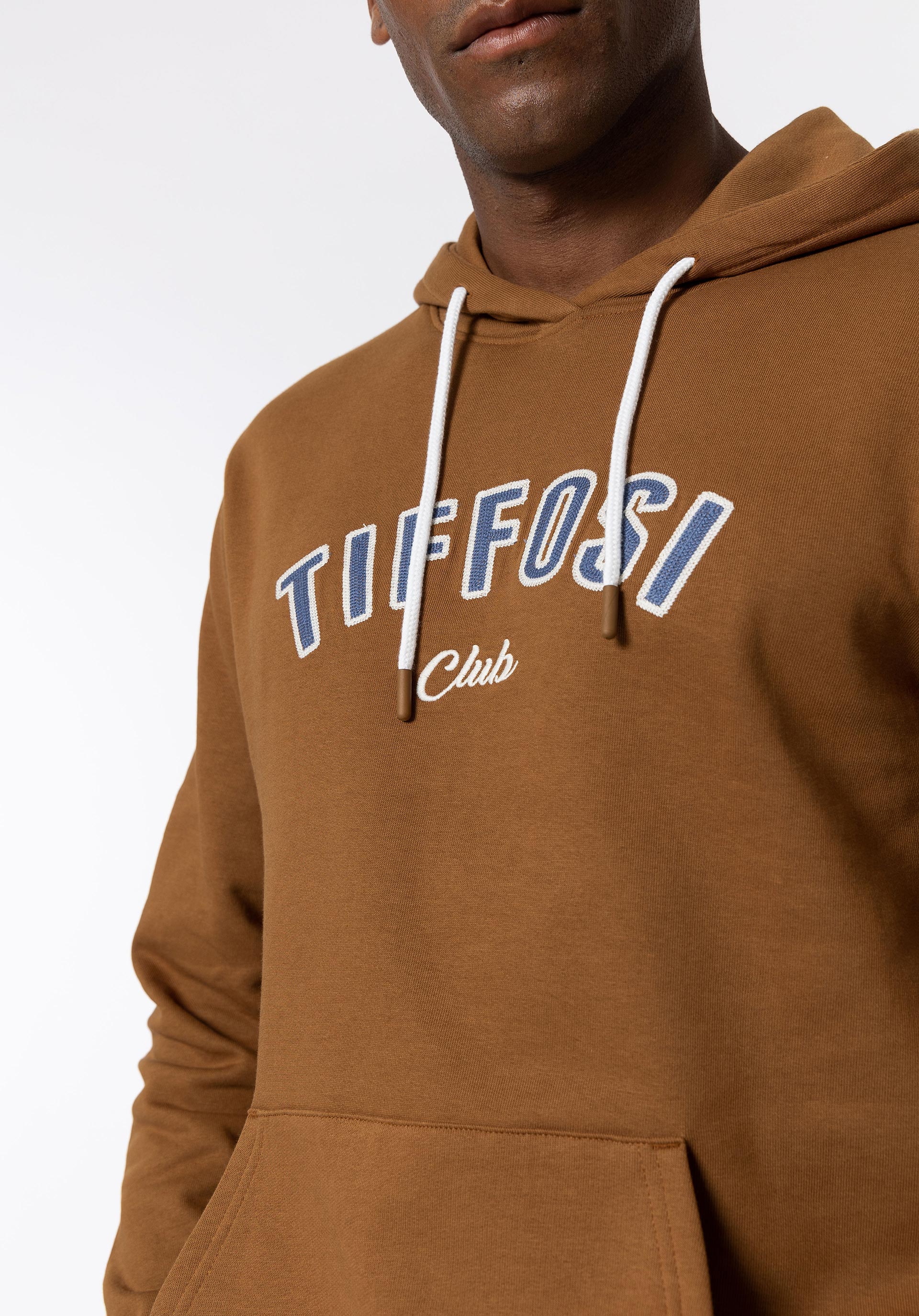 Hoodie com Bordado Frontal