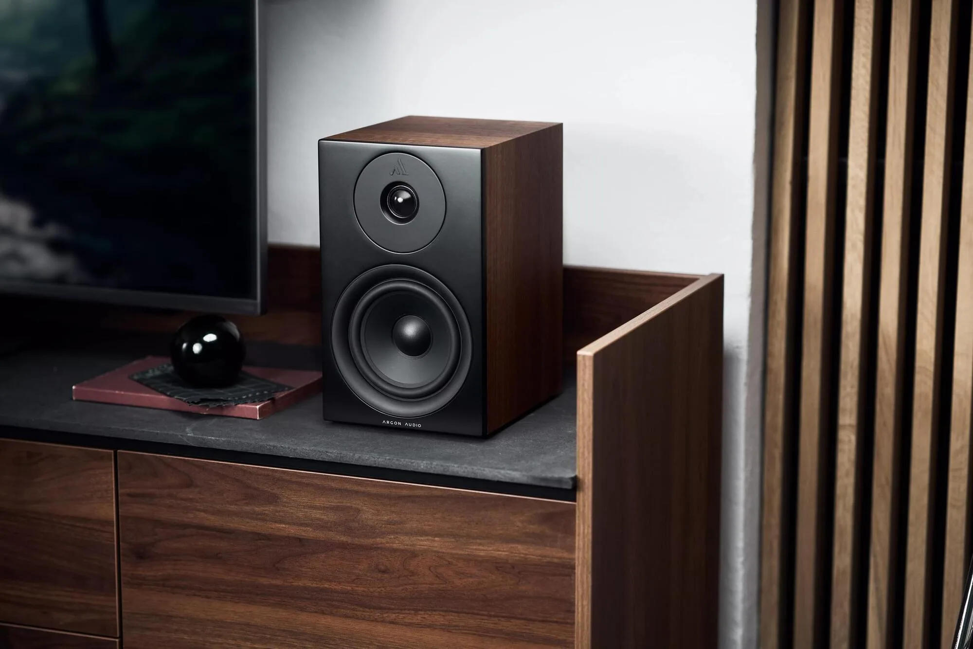 Argon Audio Forus 5 Noyer (la paire) Enceintes bibliothèque