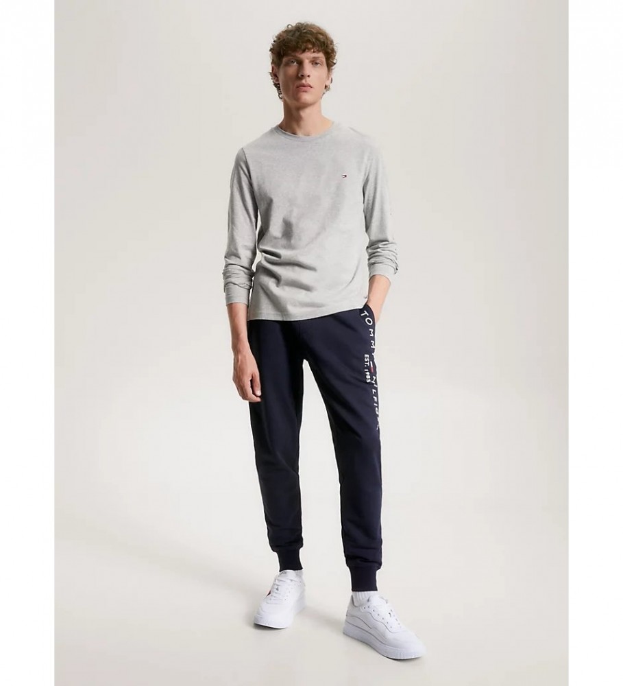 Camiseta Tommy Hilfiger Slim Fit de manga comprida com logo, cinza