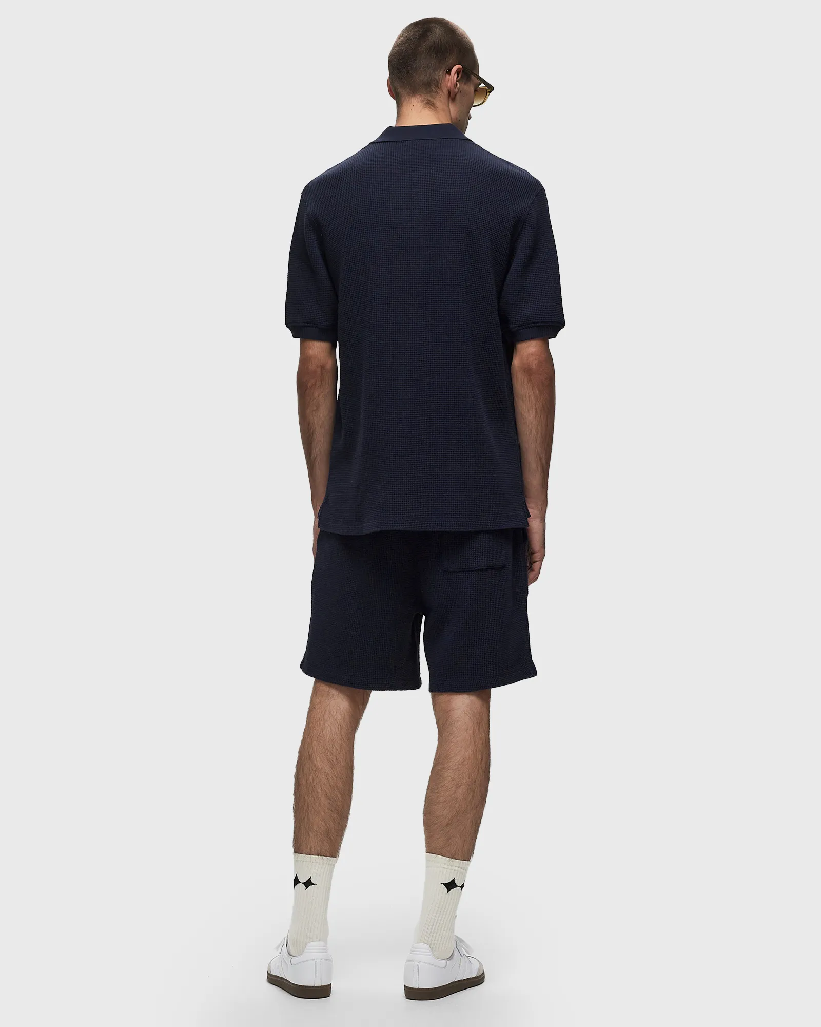 CLOSED SHORTS