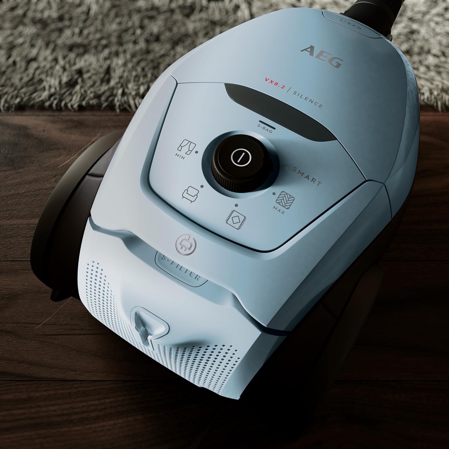 AEG VX82-1-4MB Staubsauger mit Beutel (Automatische Saugkraftregulierung, extrem leise auch auf Teppich, Aufnahme von großen + kleinsten Partikeln, langes Kabel, 55% Recyclingmaterial, 600W, hellblau)