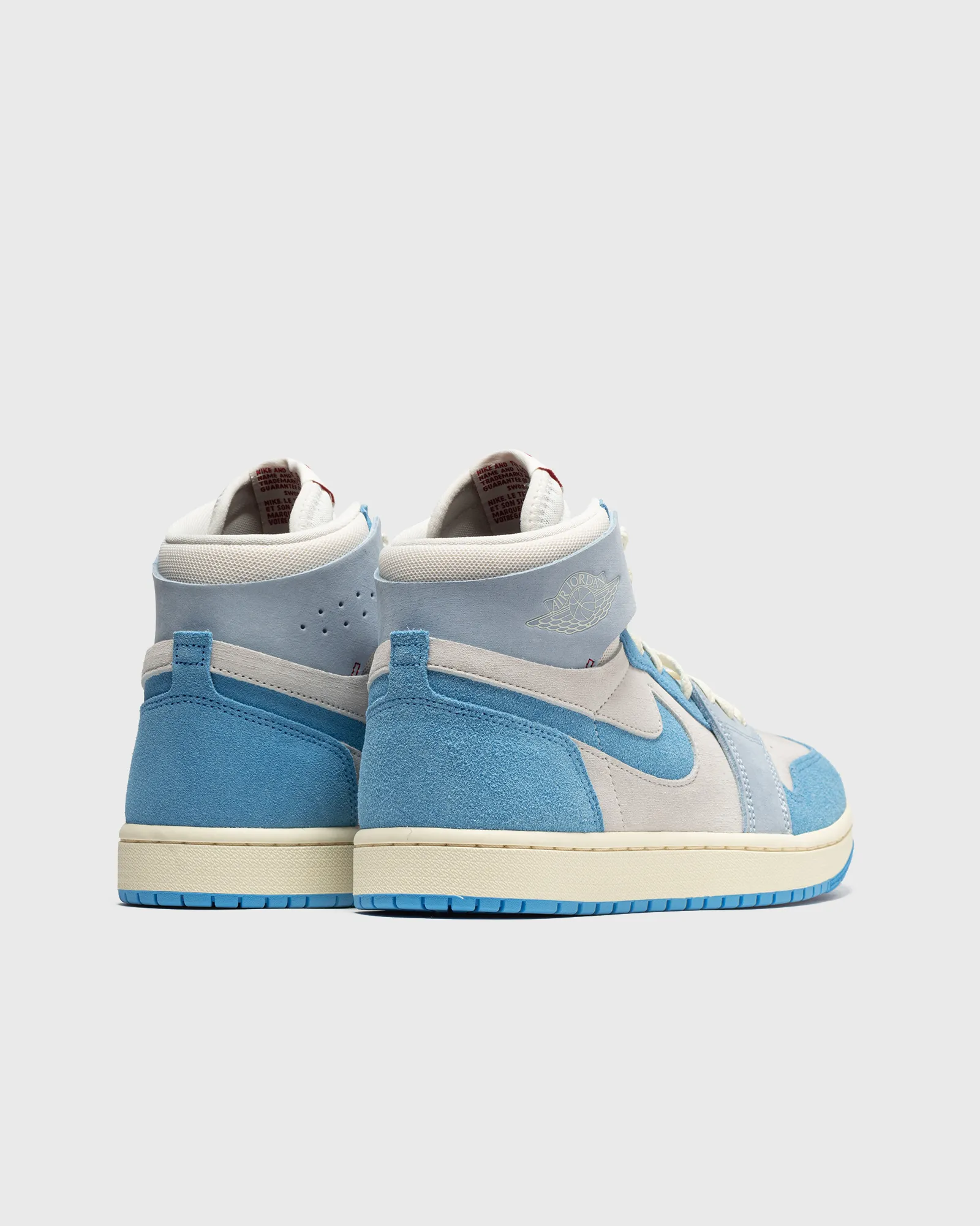 Jordan WMNS AJ1 Zoom Comfort 2