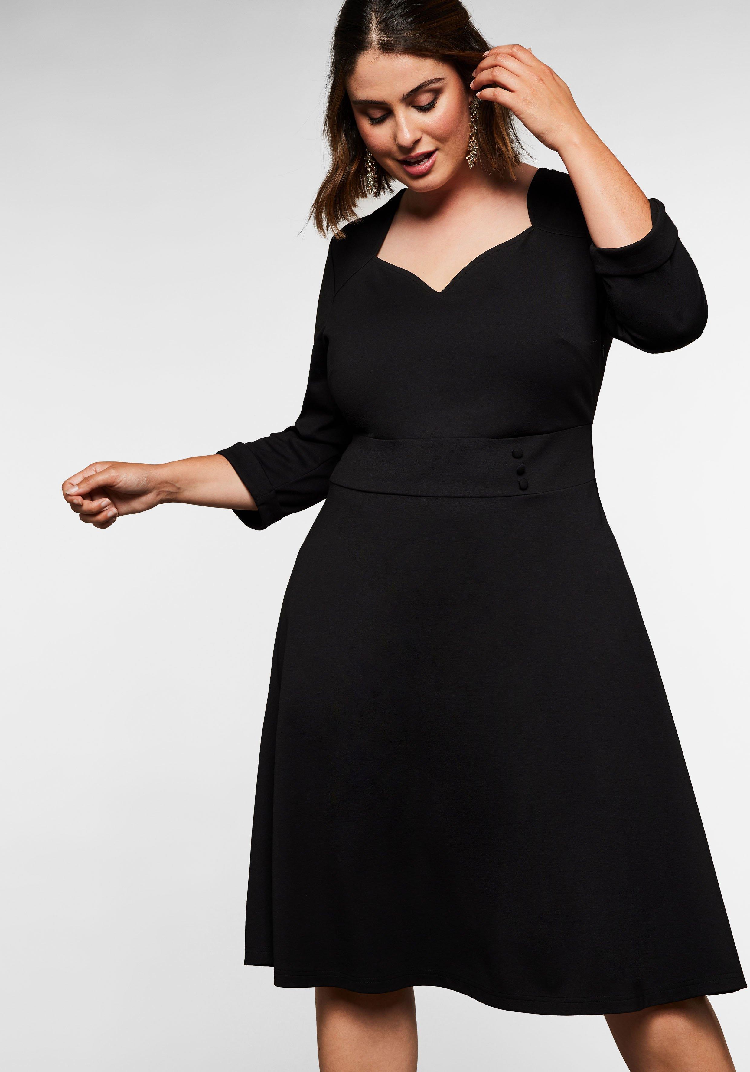 Jerseykleid mit Herzausschnitt und Taillenband