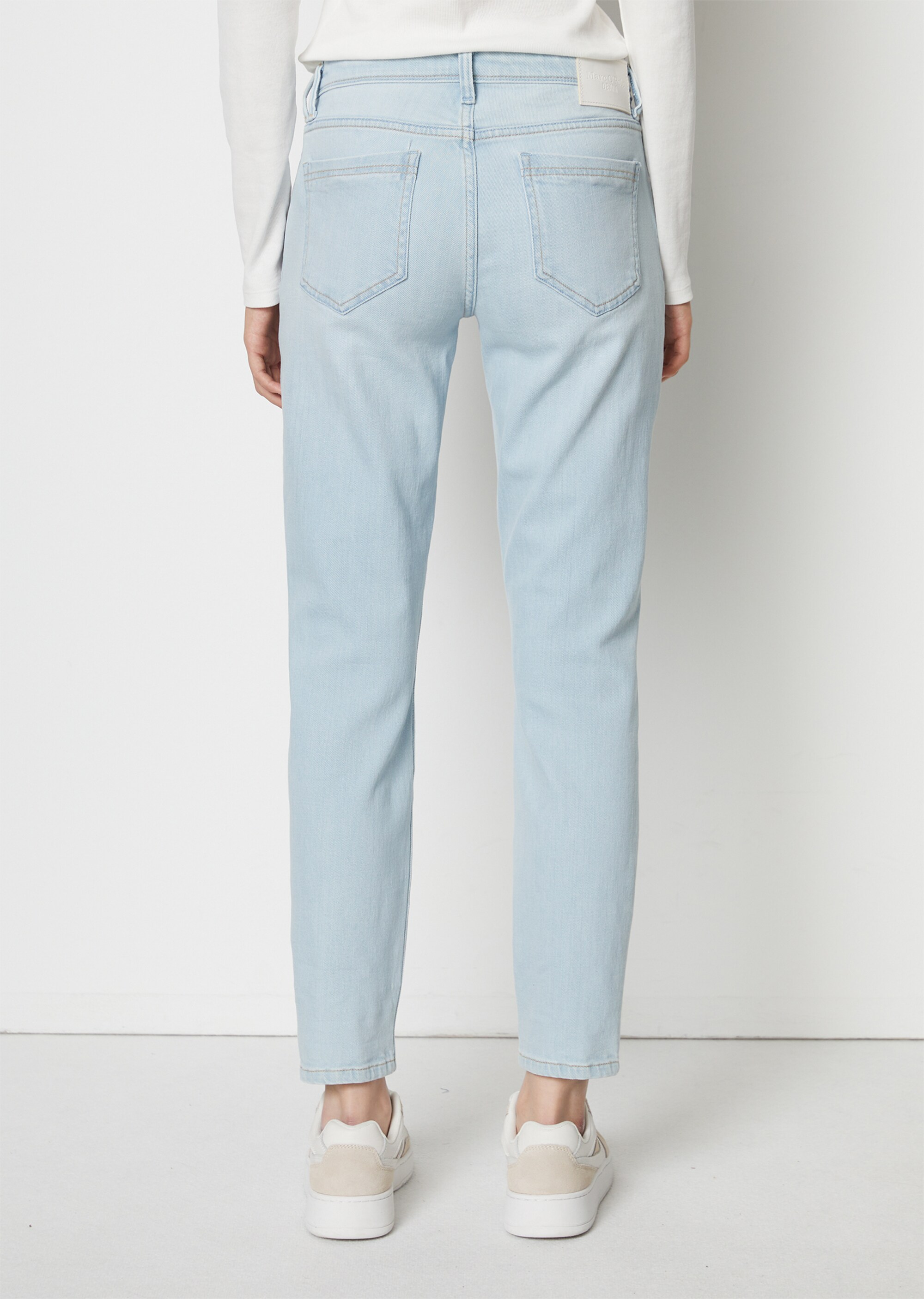 Jeans Modell ALVA slim croppedaus stretchigem Organic Cotton