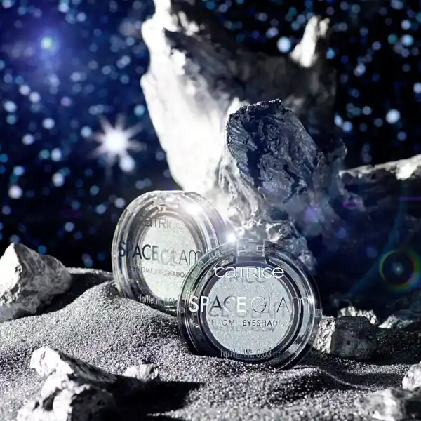 Space Glam Chrome Eyeshadow 010 Moonlight Glow