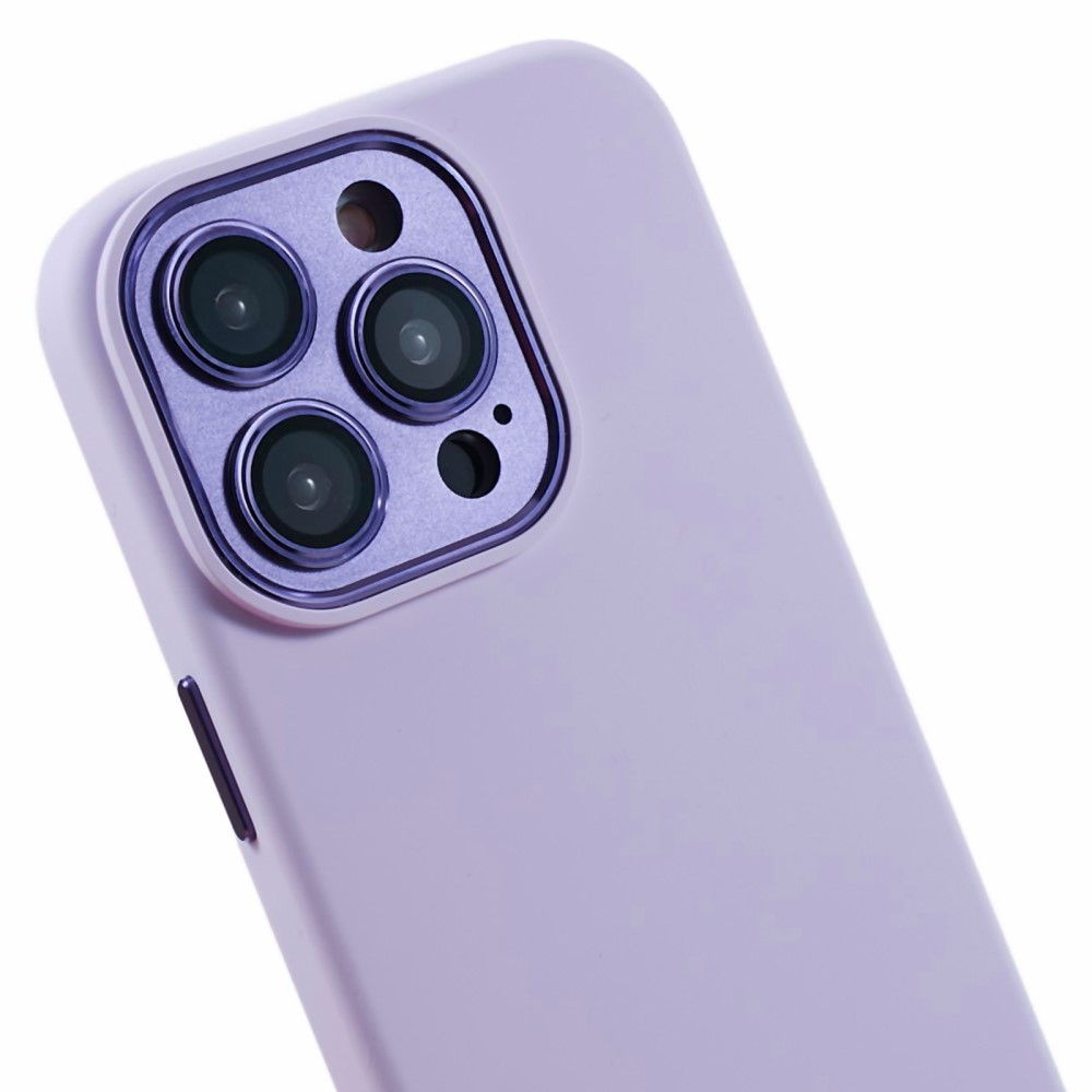 iPhone 15 Pro Max Silikon Hardcase Hülle mit Alu Kamerarahmen - Lila