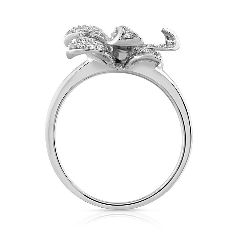 Bague or 750 blanc fleur diamants