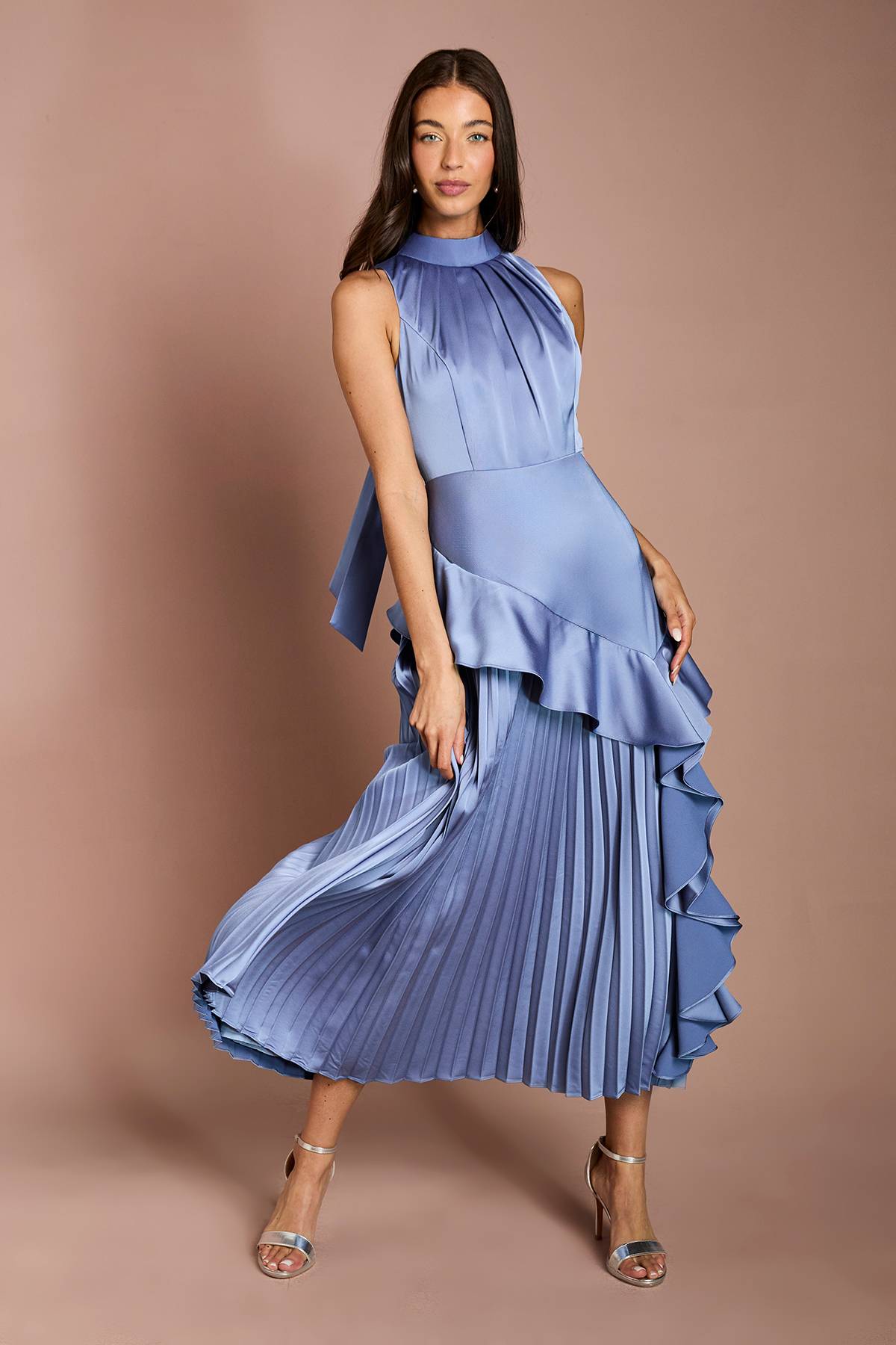 Coast Robe En Crêpe Dos Satin À Volants Plissés Sans Manches