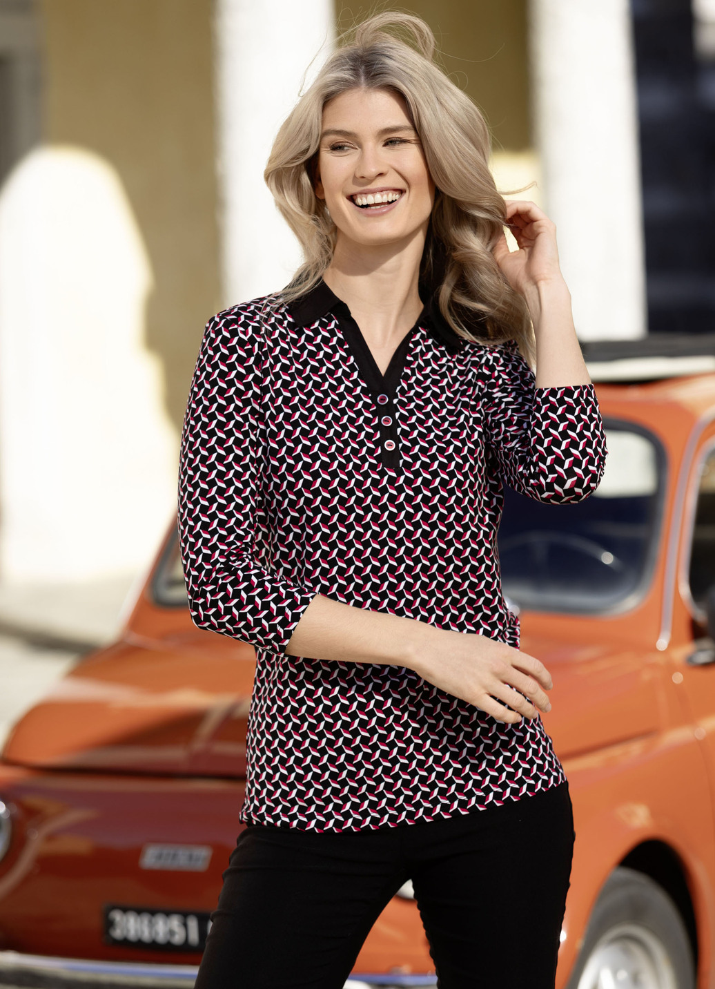 Poloshirt mit V-Ausschnitt