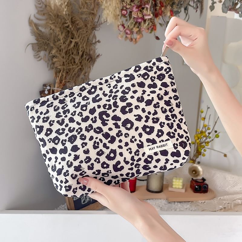Milha - Corduroy make-uptas met luipaardprint en etui