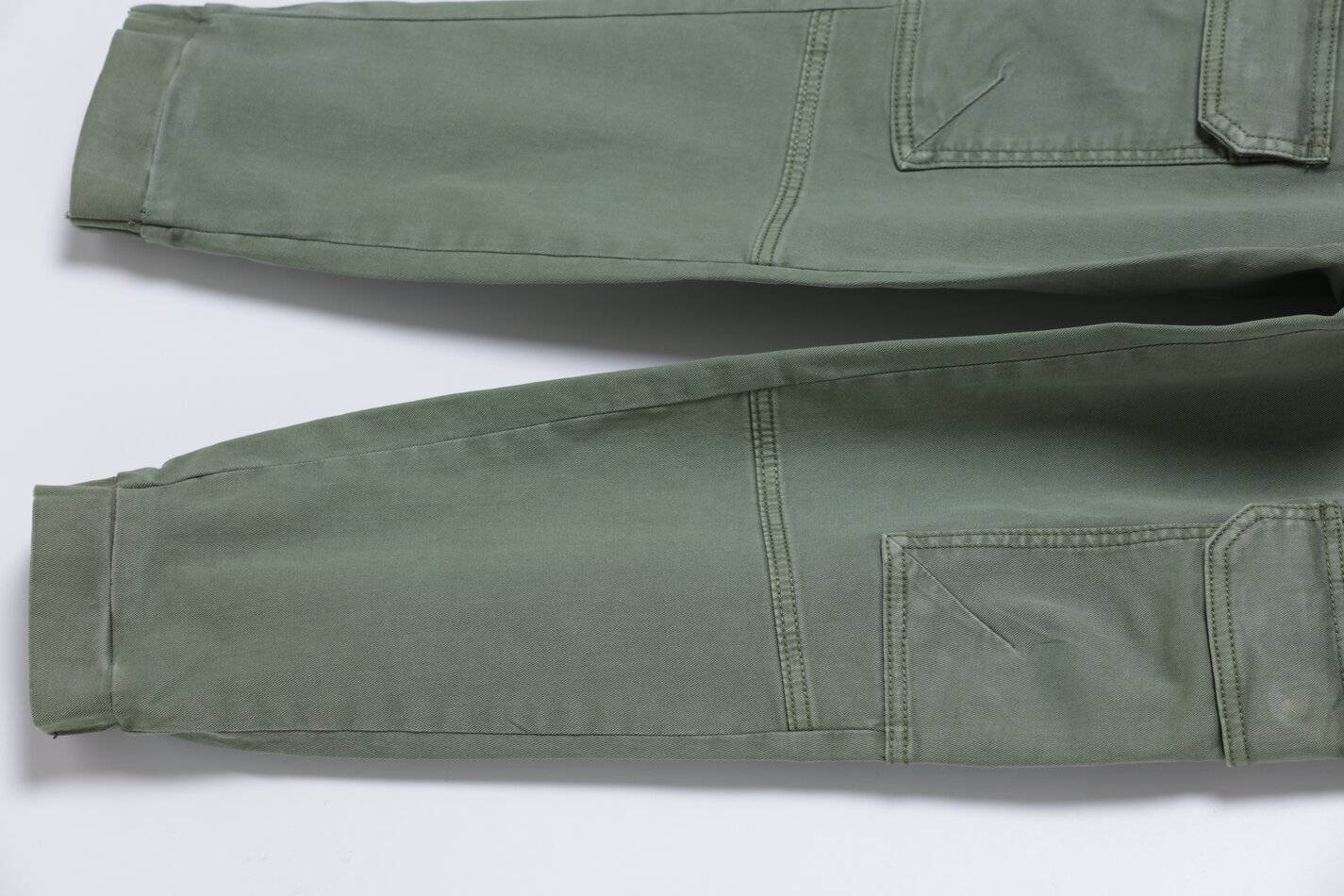Calça cargo jogger - Cáqui Médio
