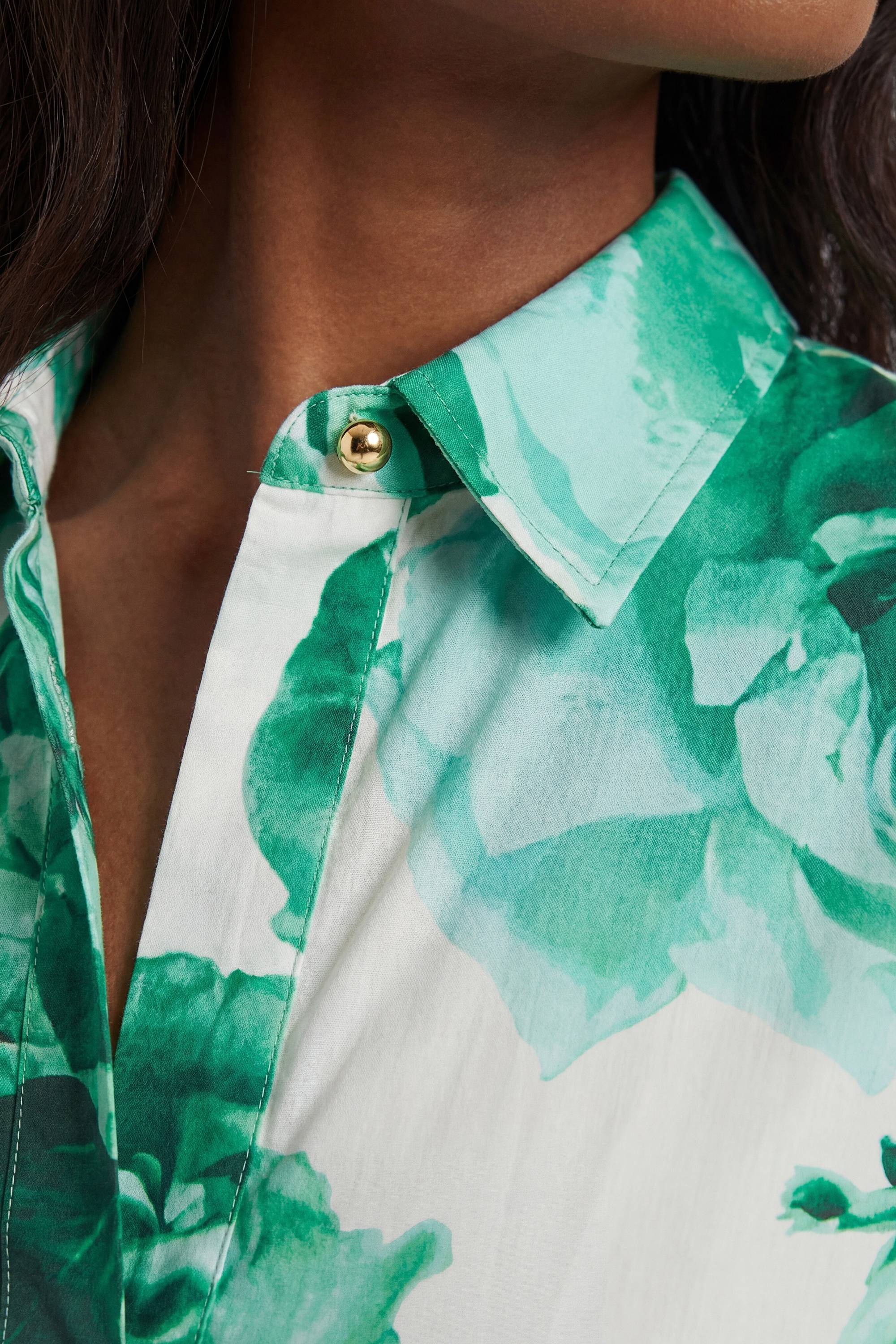KarenMillen Robe Chemise Longue Ceinturée À Imprimé Floral Roses En Satin De Coton Tissé Petite Taille
