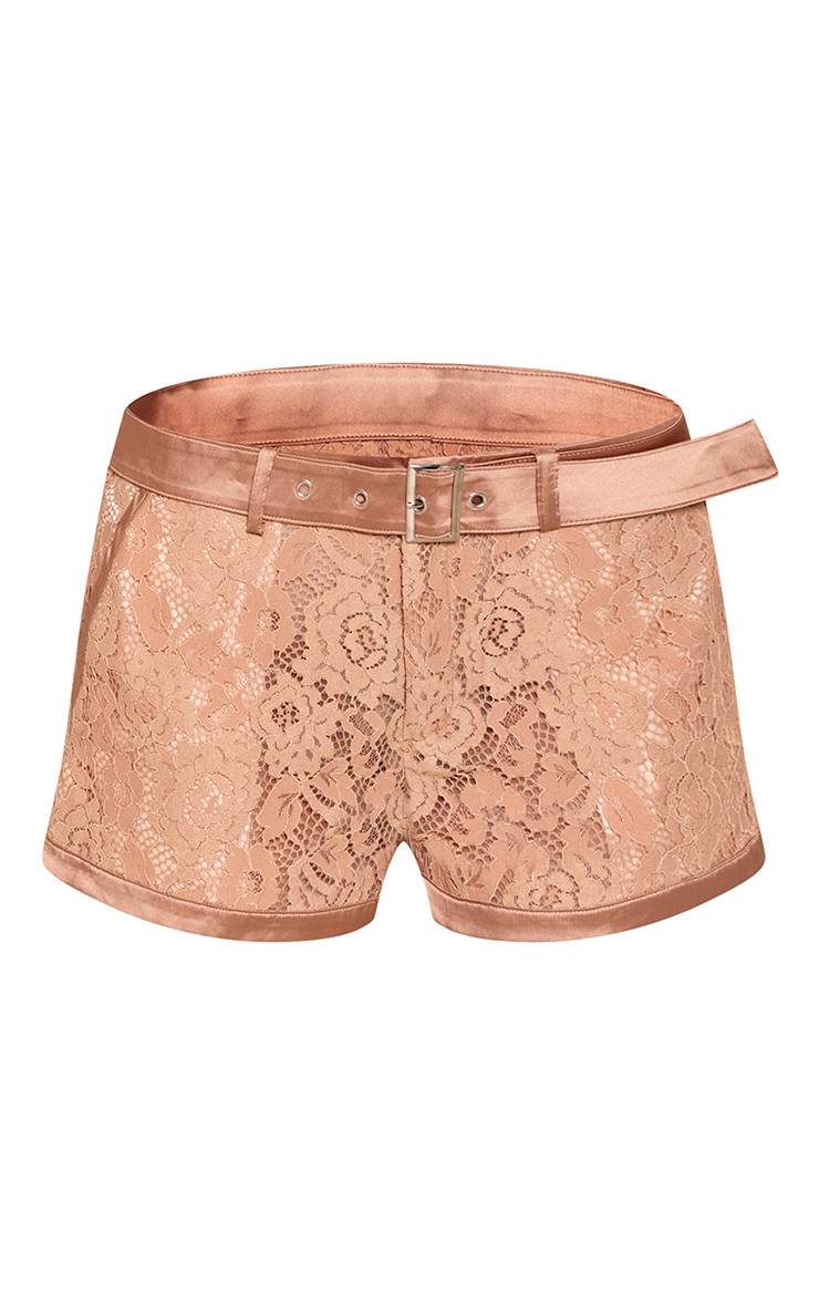 Beige Short Tailleur Avec Ceinture En Dentelle