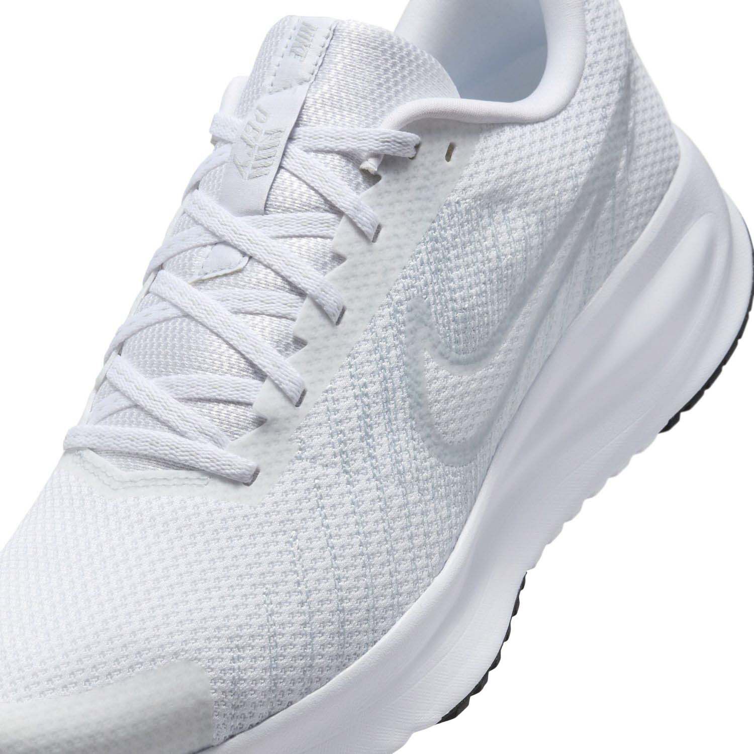 NikeNike Run Defy Road Running